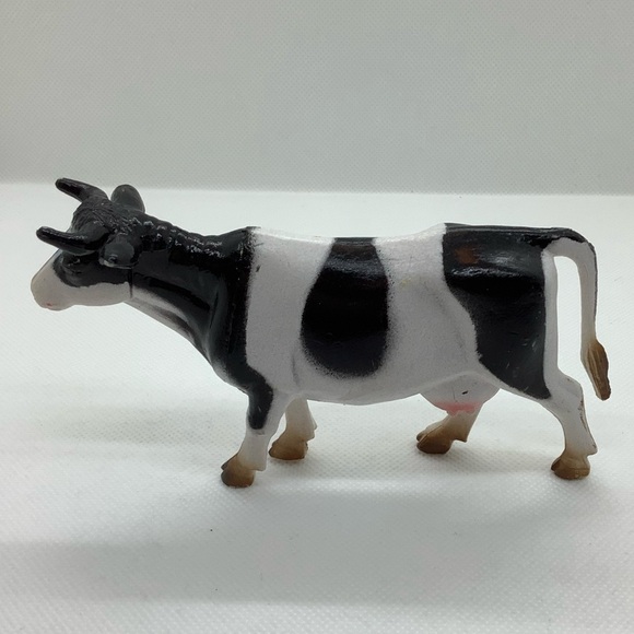 Unbranded S.H. Replacement Holstein Cow Figure Plastic Toy READ - Picture 9 of 15